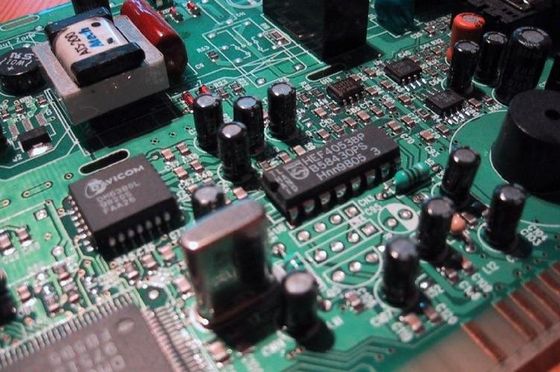 220AC SMD PICK AND PLACE MACHINE Упрощенная линия производства мощностью 2080 кг.